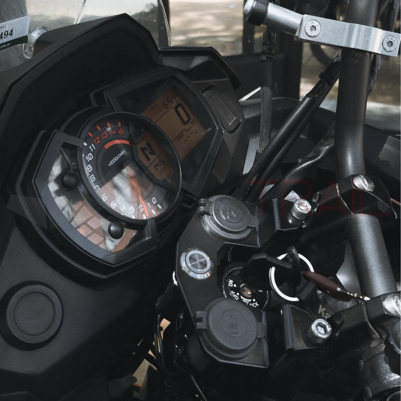 Tablero 12v + 5v USB