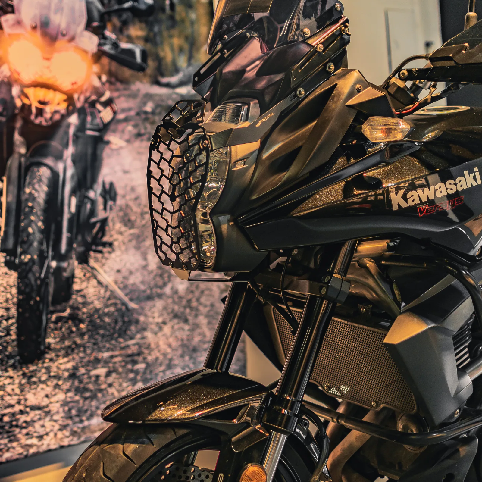 Cubre óptica delantera