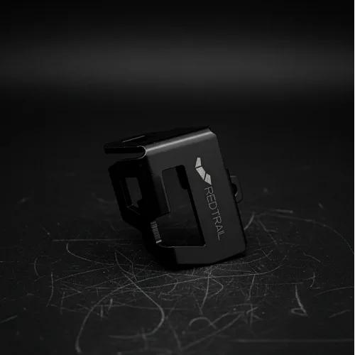 Protector de Reservorio de Freno Trasero
