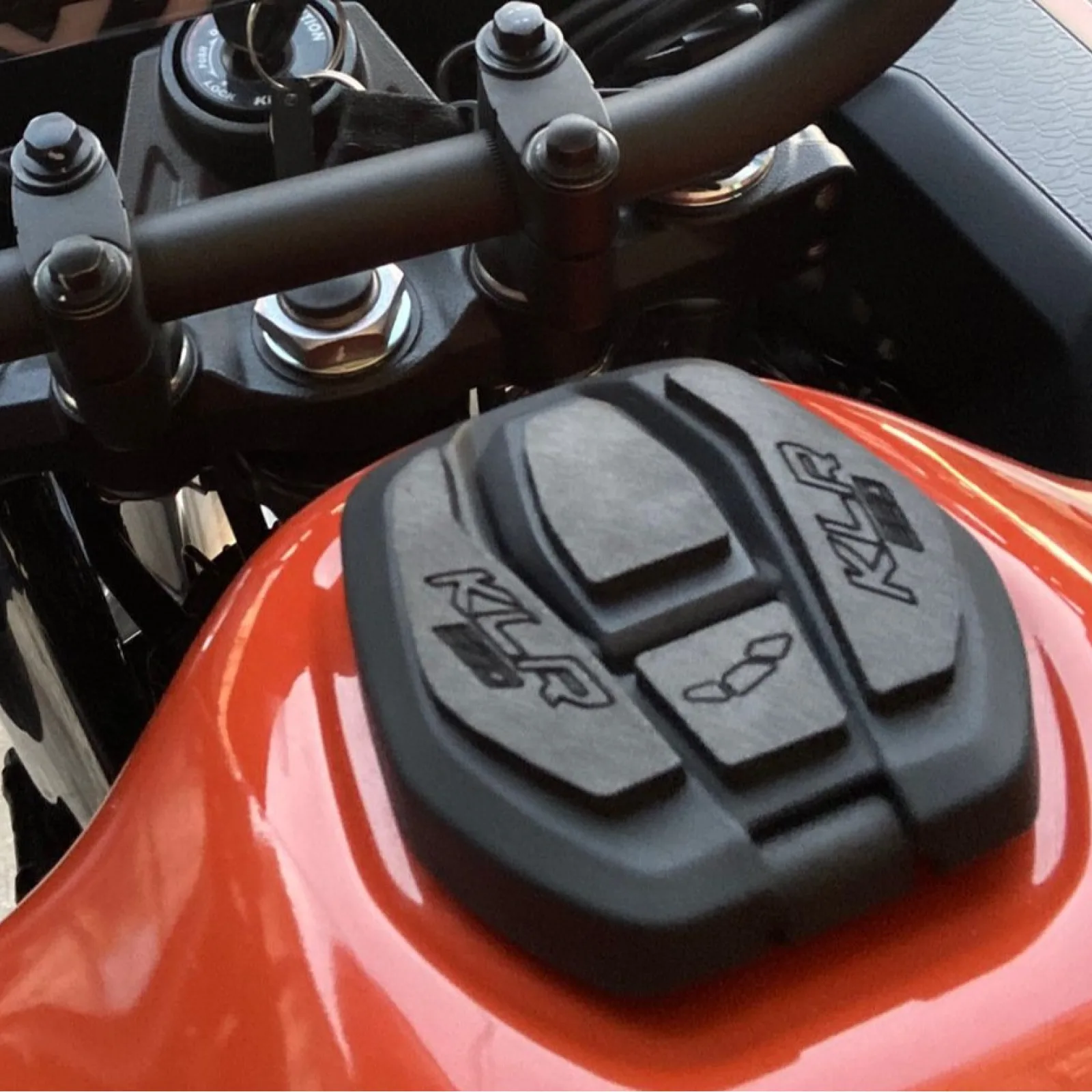 Protector de Tapa de Tanque