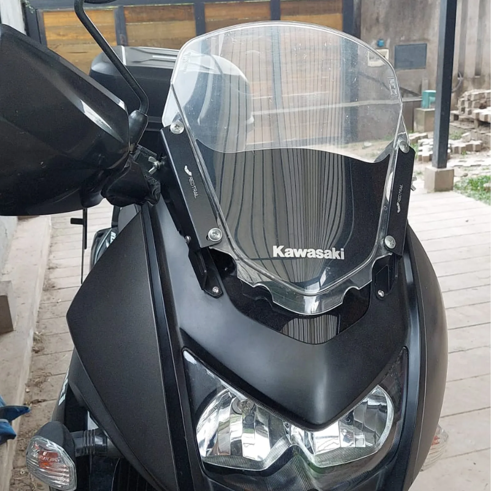 Soporte Elevador de Parabrisas